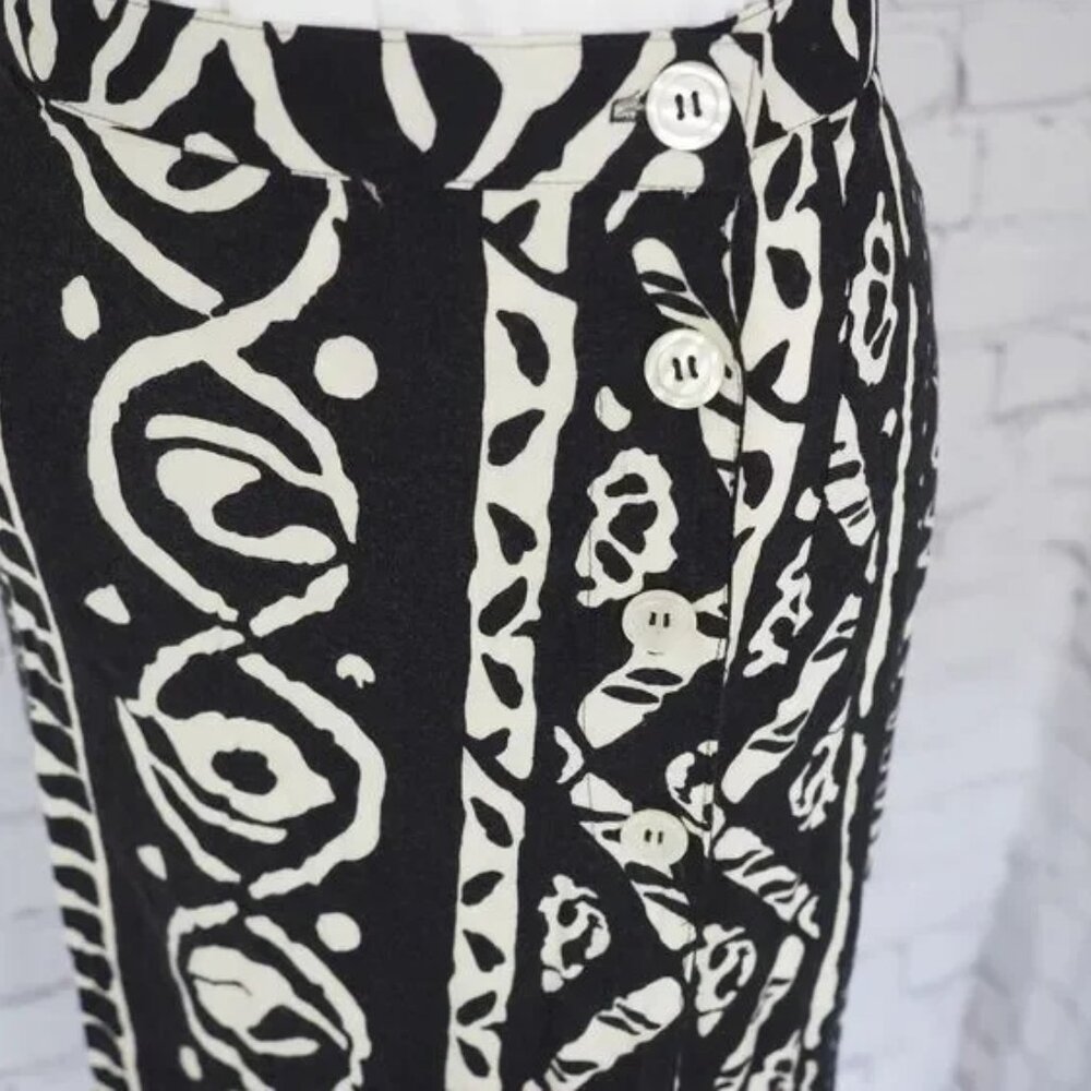 California Influence Sz 6 Maxi-Midi Vintage Rayon Black and Whlte Skirt
